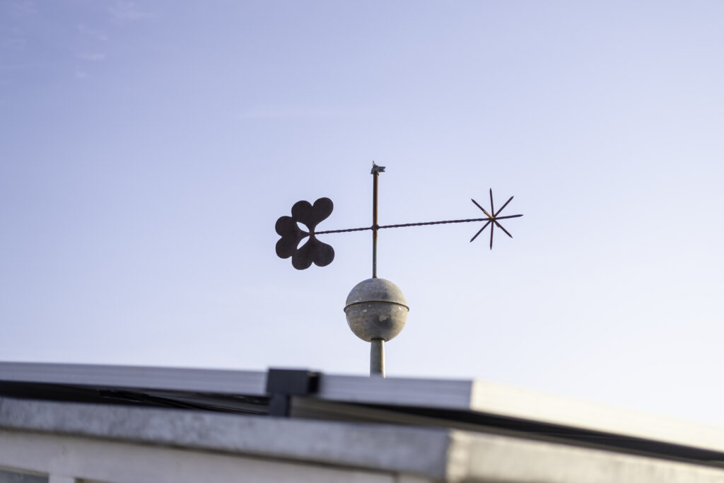 weathervane beach ostende